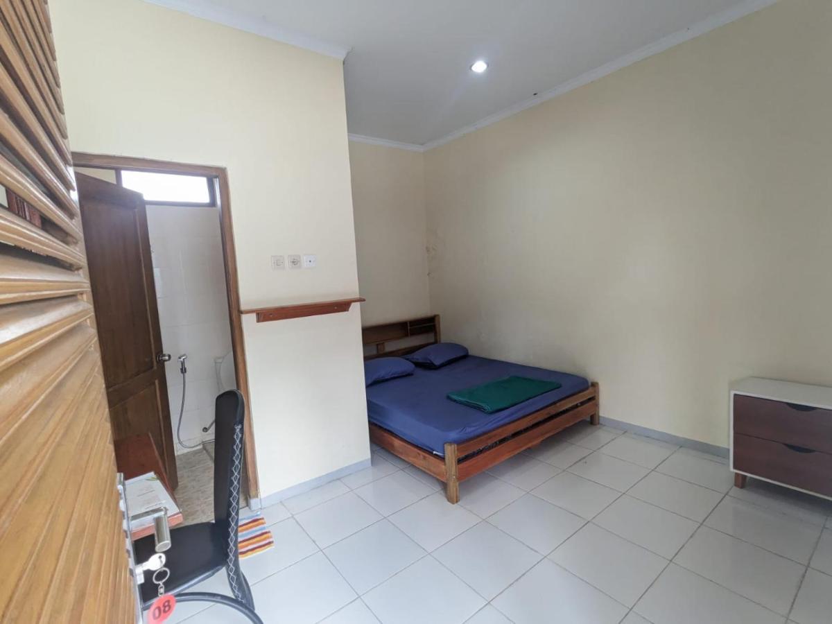 Rumah Pagar Merah * Yogyakarta